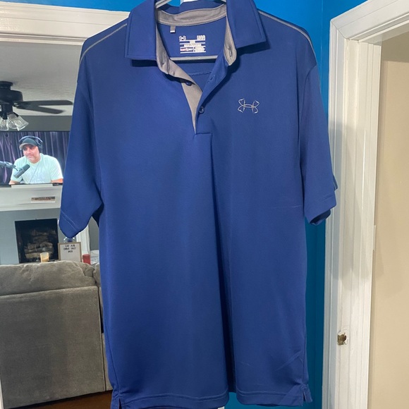 T-shirts, hoodies, button ups and pullovers - Picture 8 of 13